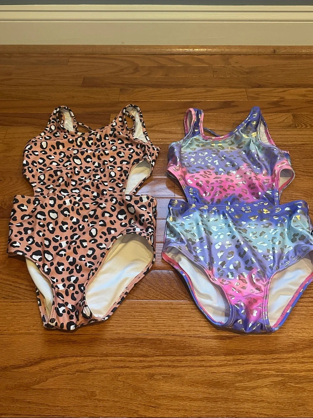 Girls' Leopard Print One-Piece Swimsuit - Pink and Iridescent